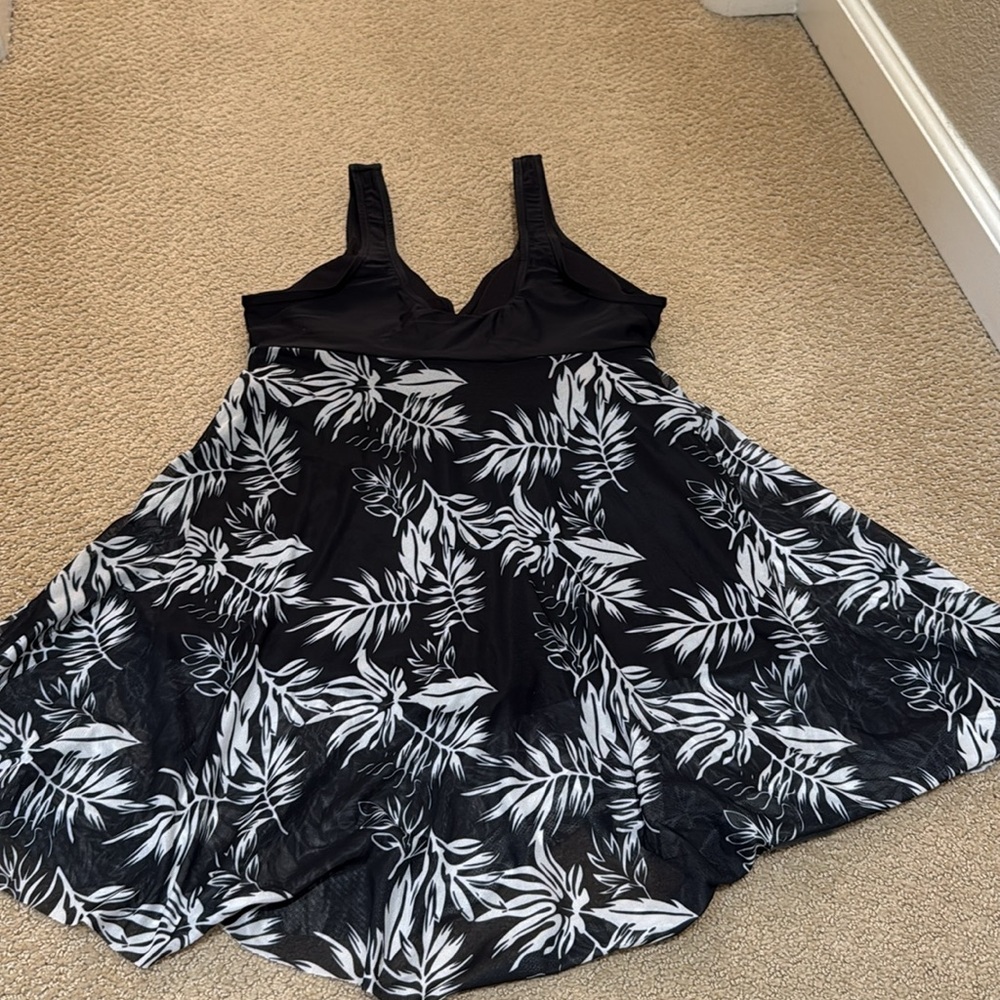 Shekini Swim Dress - Picture 3 of 4